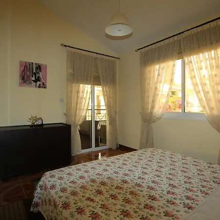 Danaos Townhouse *